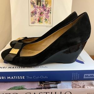 Kate Spade - Gold Bow Wedges